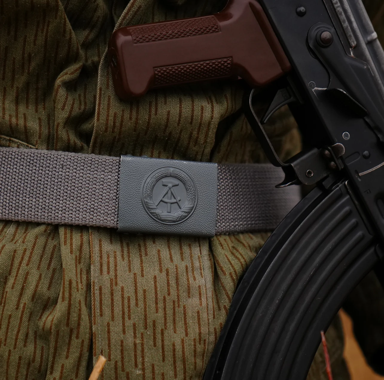East German Grey Combat Belt - Image 8