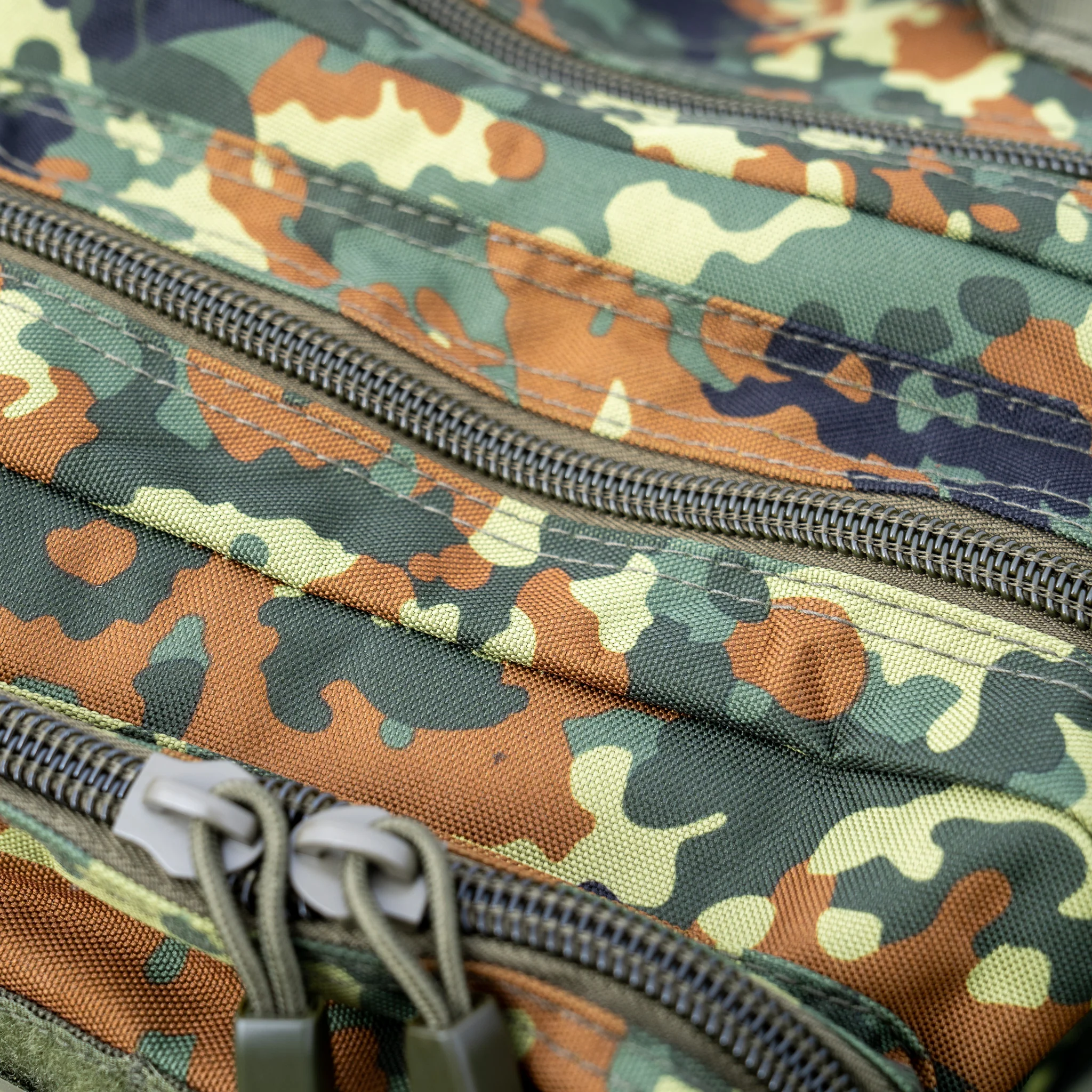 Mil-Tec Flecktarn Large Assault Pack - Image 3
