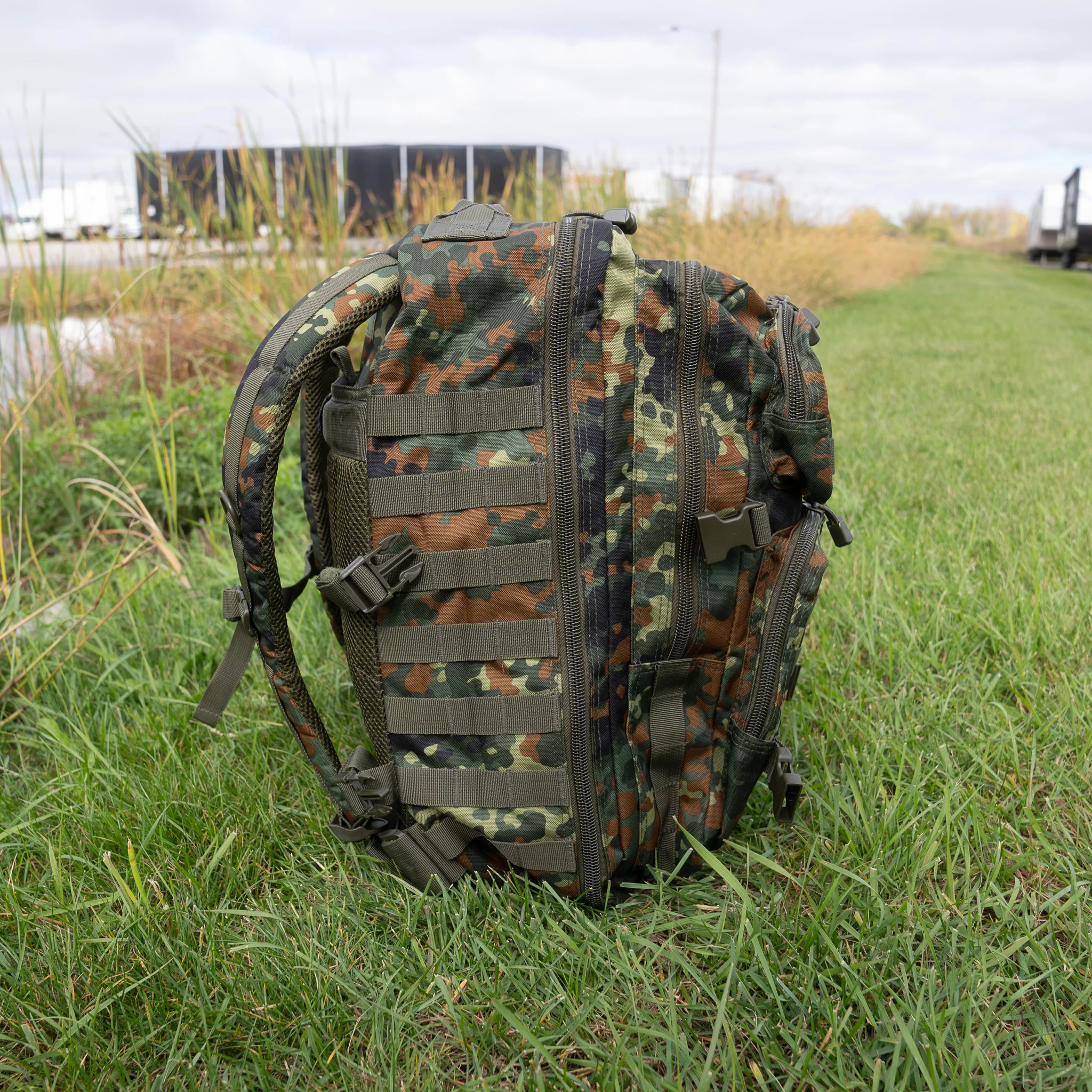 Mil-Tec Flecktarn Large Assault Pack - Image 5