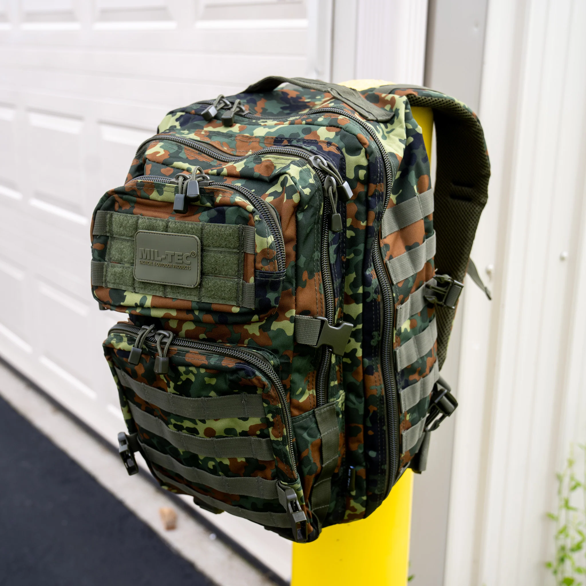 Mil-Tec Flecktarn Large Assault Pack - Image 6