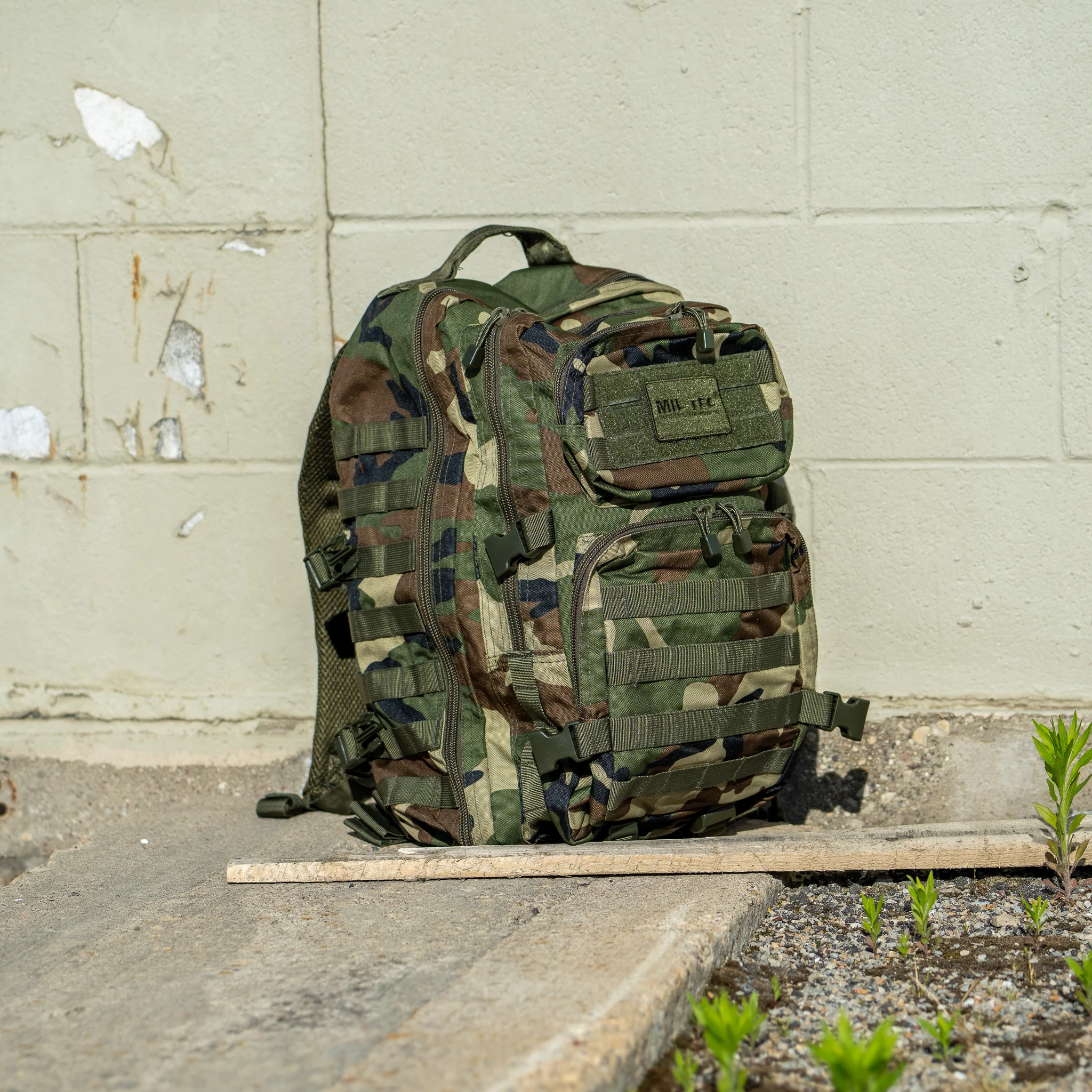 Mil-Tec Woodland Large Assault Pack - Image 2