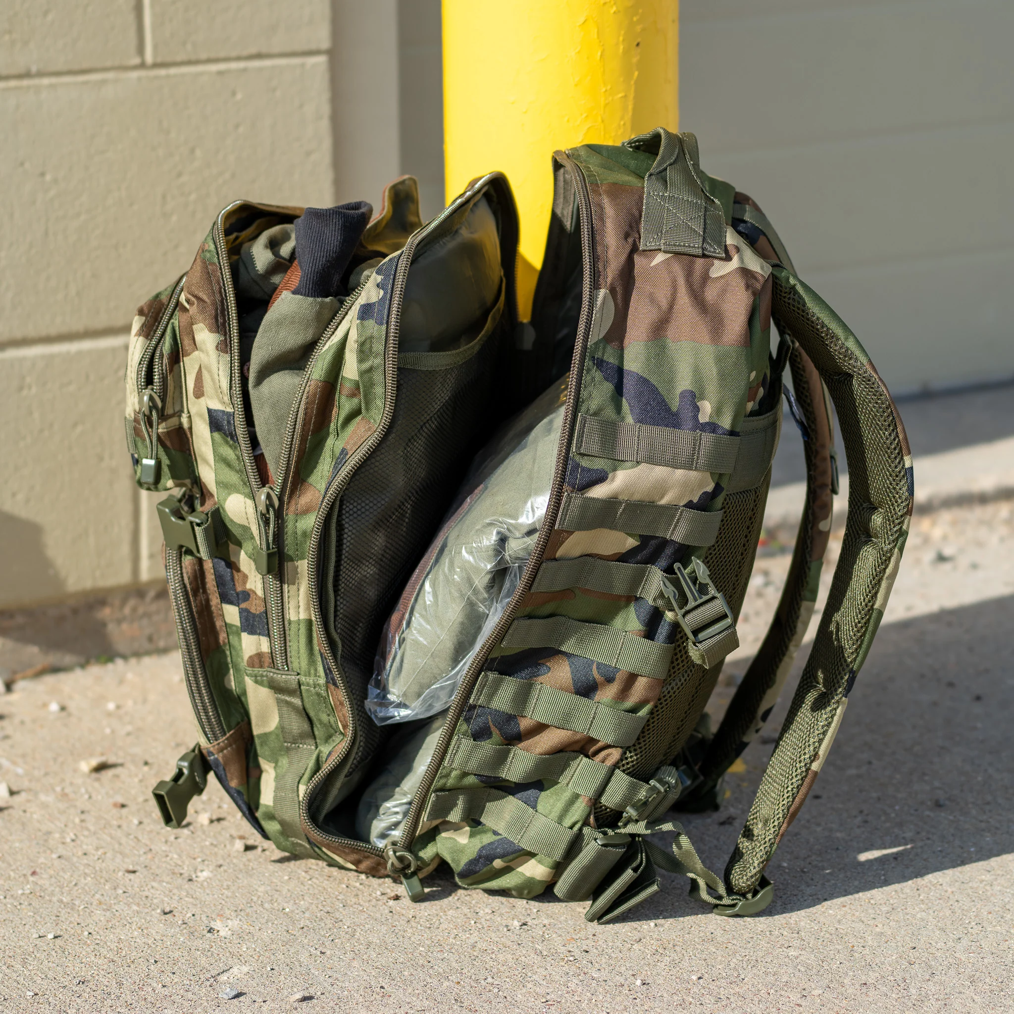 Mil-Tec Woodland Large Assault Pack - Image 4